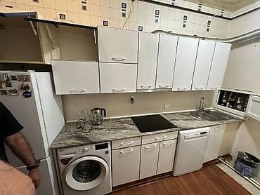 Mətbəx mebeli satılır 220. Ölçü 3.07. Üzərində aspirator və moyka
