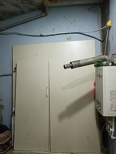 List laminat parçaları salonda arakəsmə kimi istifadə edilib, Yaxşı