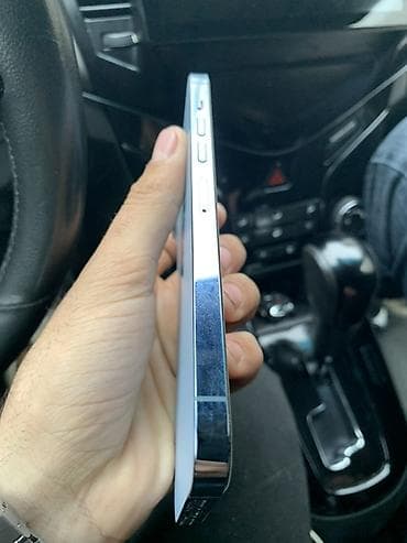 google pixel 6 pro: IPhone 13 Pro Max, 128 GB, Sierra Blue, Face ID — 3