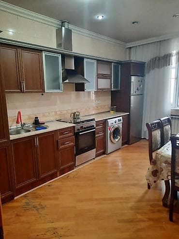 saç moyka: Mətbəx mebeli 250 AZN❗Moyka üstündə verilir.Sökülü vəziyyətdədir — 2