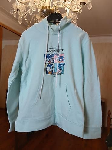 Baş geyimləri: M,38,(R)
İşlənmiş — 1