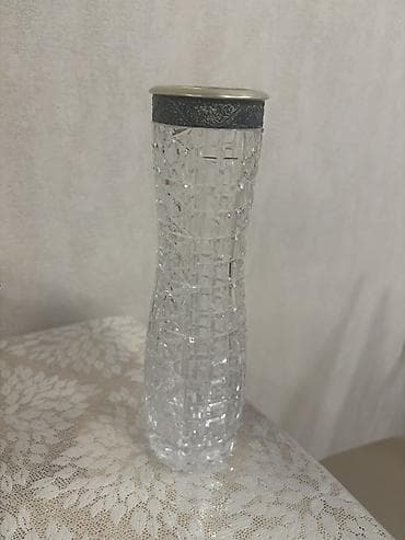 Vazalar: Bir vaza, Xrustal — 2