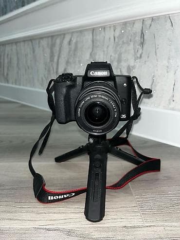 Canon EOS M50 Mark II aynasız fotoaparat + EF-M 15-45mm f/3.5-6.3 IS
