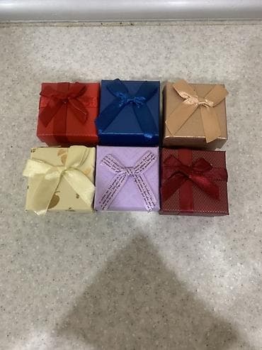 Hədiyyə qutuları dəsti - Kiçik ölçülü dekorativ hədiyyə qutuları