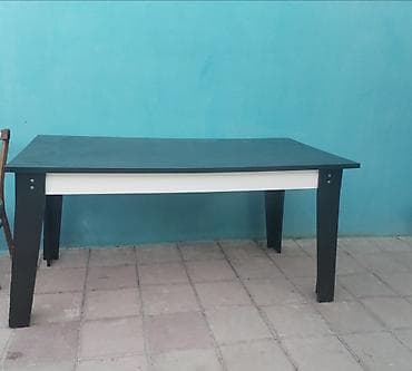 Qonaq masası, İşlənmiş, Açılmayan, Taxta, Dördbucaq masa
