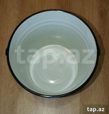 nerjavika bak: Çuğun 15 litirlik Vedrə Sovetdən qalma saz vəziyyətdə. İndiki — 2