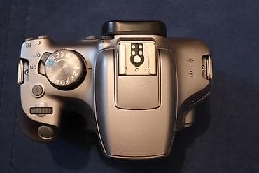 Canon EOS 1300D (Rebel T6) — ailə üzvləri tərəfindən istifadə olunub — 4