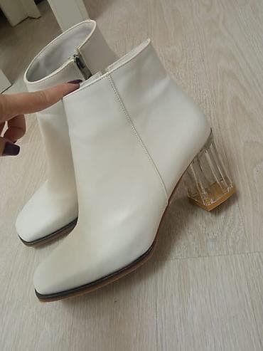 Basanoşka və səndəllər: Ölçü: 39, rəng - Ağ, Yeni — 2