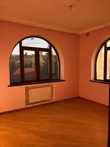 yeni evlər: 8 otaq, 380 kv. m, Yeni təmirli — 2