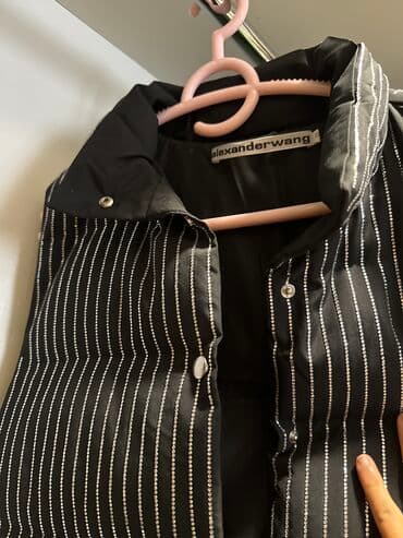 женские спортивные жилеты: Tep teze 50 m satilir — 2