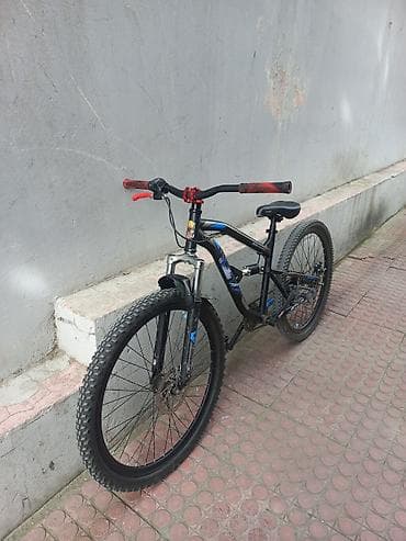Dağ velosipedi – tam asqılı (ön amortizator + arxa yay), 26" təkərlər