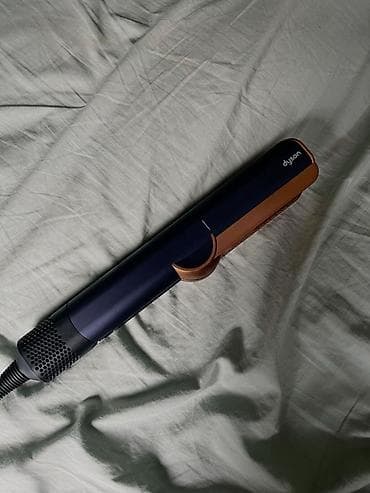 istiliy: Dyson saç düzləndirici - Model: Dyson (şəkildəki seriya – tünd — 2