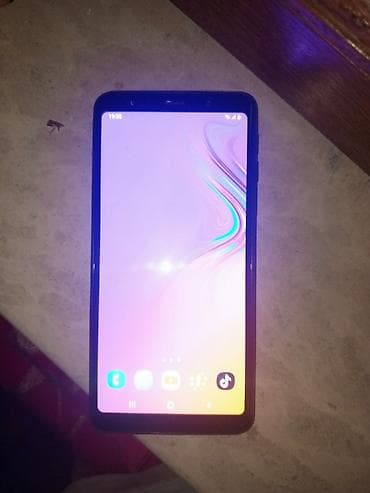 samsung galaxy a7 ekran: Samsung Galaxy A7 2018, 64 GB, rəng - Qara, Barmaq izi — 2