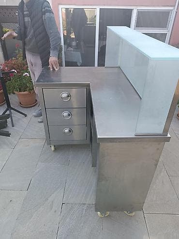 Soyuducu sıfırdan özümdədir. Sifarişlə hazırlanım, qalın metaldı və — 2