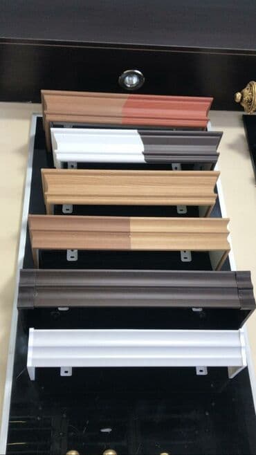 Bitkilər: Zebra jalüz pərdələr – taxta teksturalı, iki rəng variantı (tünd — 6