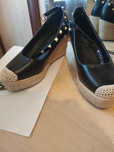 Tuflilər, Ölçü: 39, rəng - Bej, Yeni