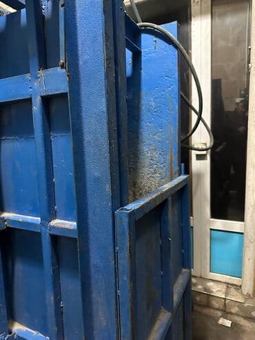 Пилы: Hidravlik tullantı presi (şaquli tip) - Metal konstruksiyalı, möhkəm — 2