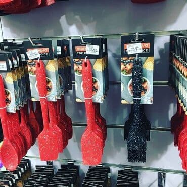 hascevher granit tava: Metbex qaşıqları Material:İçlik qranit,üzlük selekon Yanmaz yapışmaz — 2