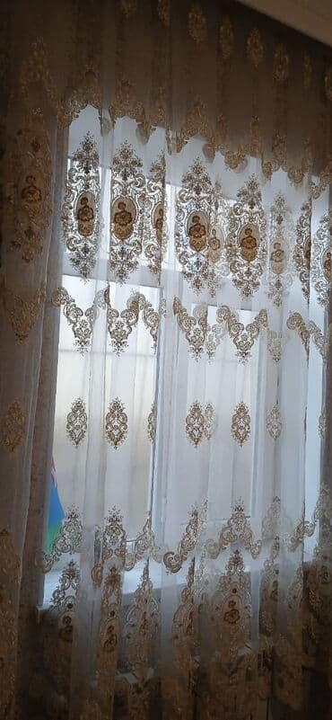 perde şekilleri: Klassik üslubda zərif pərdə dəsti - Material: Tüllə kombin edilmiş — 8