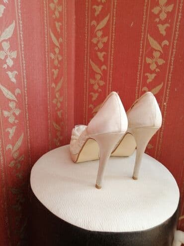 asics onitsuka tiger qadın krossovkaları: Tuflilər, Ölçü: 38.5, rəng - Boz, İşlənmiş — 2