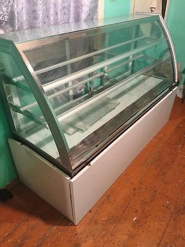 Soyuduculu vitrin (şirniyyat/fast‑food/market üçün) - Önü əyri şüşəli