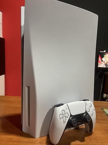 Ps 5 Fat Model Dısk Geden Ustunde 1 Eded Pult Verlır Butun Kabellerı