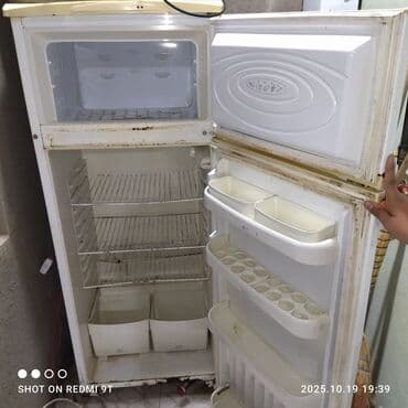 su təmizləyici qurğular: İki qapılı soyuducu - Üst hissədə ayrıca dondurucu bölmə - Alt — 2