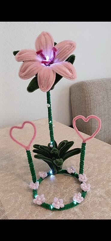 LED işıqlı dekorativ süni gül kompozisiyası - Material: yumşaq tüklü — 1