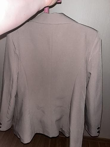 Baş geyimləri: 42 ölçü.Bir dəfə geyinilib.60azn alınıb,40₼satılır.Endirimdə olunacag — 3