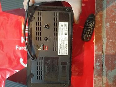 samsung e200: Samsung mini musiqi mərkəzi (2.0 stereo) Komplekt: - Mərkəzi blok - 2 — 1