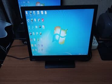 şit ustu monitor: BenQ G700A LCD monitor Model: G700A 17-düym ekrandır. Normal İşləyir — 3