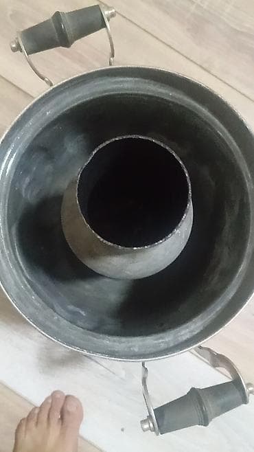 Məhsul: Samovar (kömürlə işləyən, metaldan) Təsvir: - Klassik