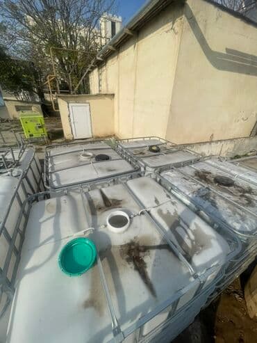 demir vaqonlarin satisi: IBC konteynerlər (kub tanklar) – 1000 litr - Həcm: təxminən 1000 L - — 3