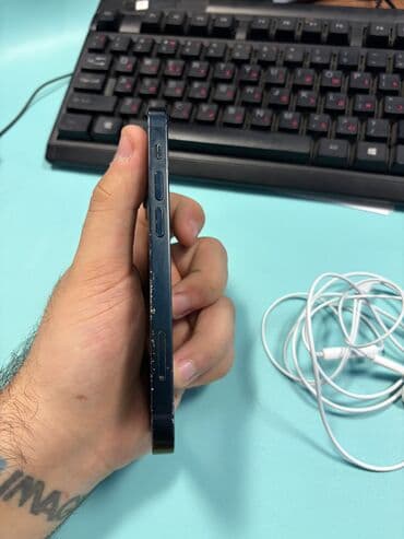 Hoffmann: IPhone 13 mini, 128 GB, Midnight, Simsiz şarj, Face ID — 3