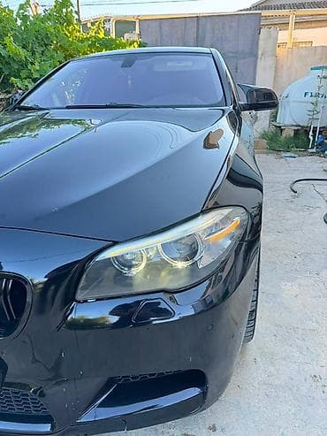 F10 üçün arjinal adaptiv faralar. İdeal vəziyyətdədir. Qırığı sınığı