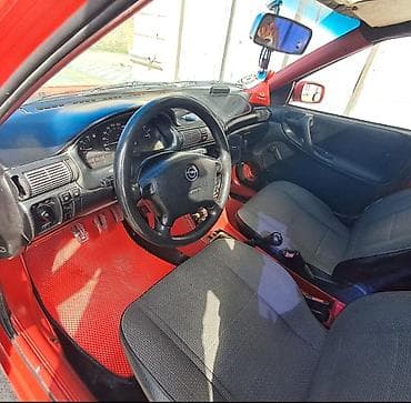 land rover 2002: Opel Astra: 1.4 l | 1996 il 185000 km Universal — 6