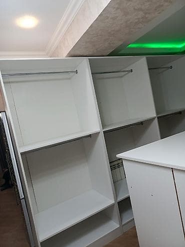 Ağ rəngdə modullu paltar otağı mebeli - Geniş paltar otağı sistemi — 5