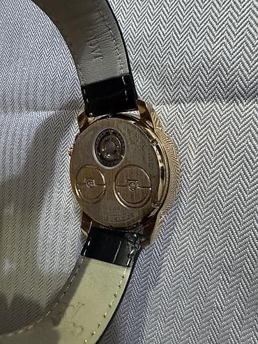 ayfon saat: Qol saatı — 2