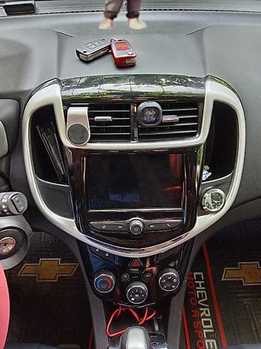 mini karavan: Chevrolet Aveo: 1.4 l | 2017 il 92500 km Hetçbek — 9