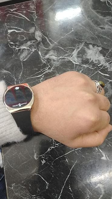 ereb qizili instagram: Qol saatı, rəng - Qara — 1