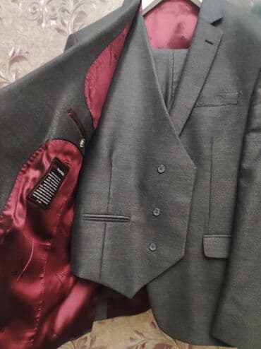 kişi ucun klassik qara kostyum: Kostyumlar — 2