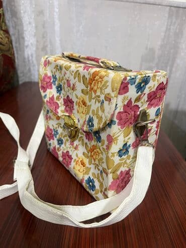 Çanta seliqeli az islenilib