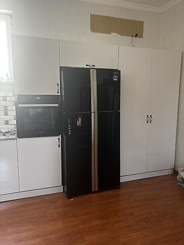 2 qapılı Hitachi Soyuducu Satılır, rəng - Qara, Dispenserli — 2