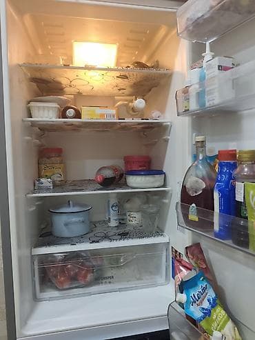 ventilyator satisi: Indesit ikikameralı soyuducu təzə kimidir köçlə əlaqədar satilir - — 3