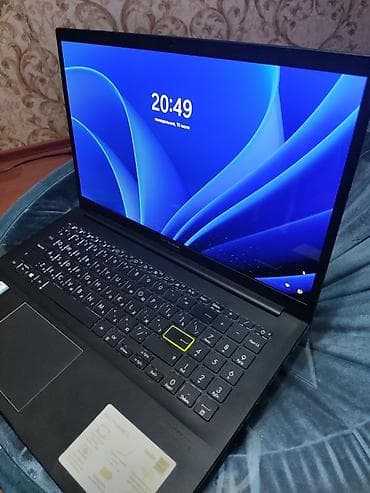 macbook 13 pro: Yaxsi vəziyyətdə noutbuk satiram.Oyun oynuyanlarproekt — 1
