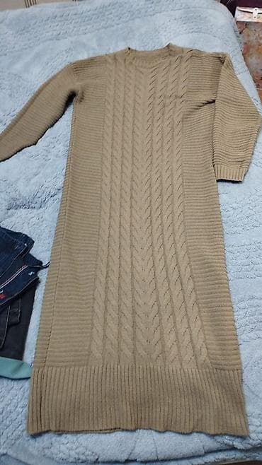 Toxunma trikotaj paltar - Rəng: qum/bej - Uzun model, dizdən aşağı