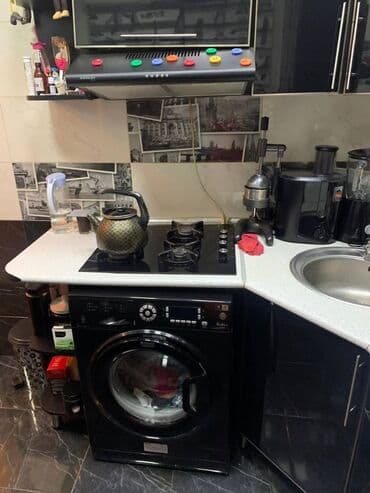 ist petrol tbilisi prospekti: Bakı, 3 otaqlı, Köhnə tikili, m. Memar Əcəmi, 75 kv. m — 11