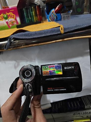 apple iphone 1: Rəqəmsal videokamera – “SONY” loqolu, 12.0 MP Xüsusiyyətlər: - 12.0 — 1