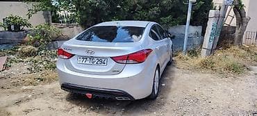 hundai a30: Hyundai Elantra sedan - Model: Hyundai Elantra (arxa qapaqda — 2