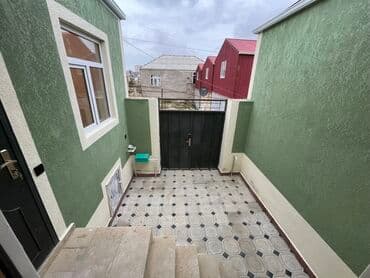 Информатика: Şəhər daxili həyət evi - Həyətyanı sahəsi: daşla döşənmiş geniş — 6